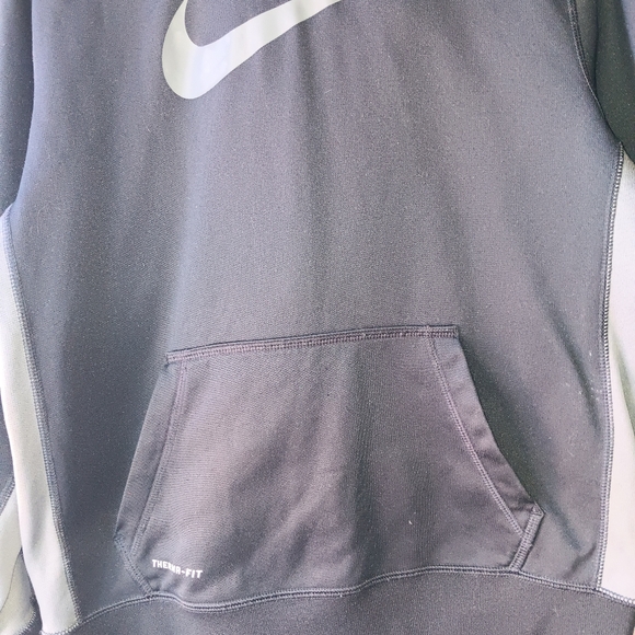 Boys black and gray pull over nike hoodie size 10/12 - Picture 3 of 4